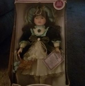 Limited Edition year 2000 Melissa collection